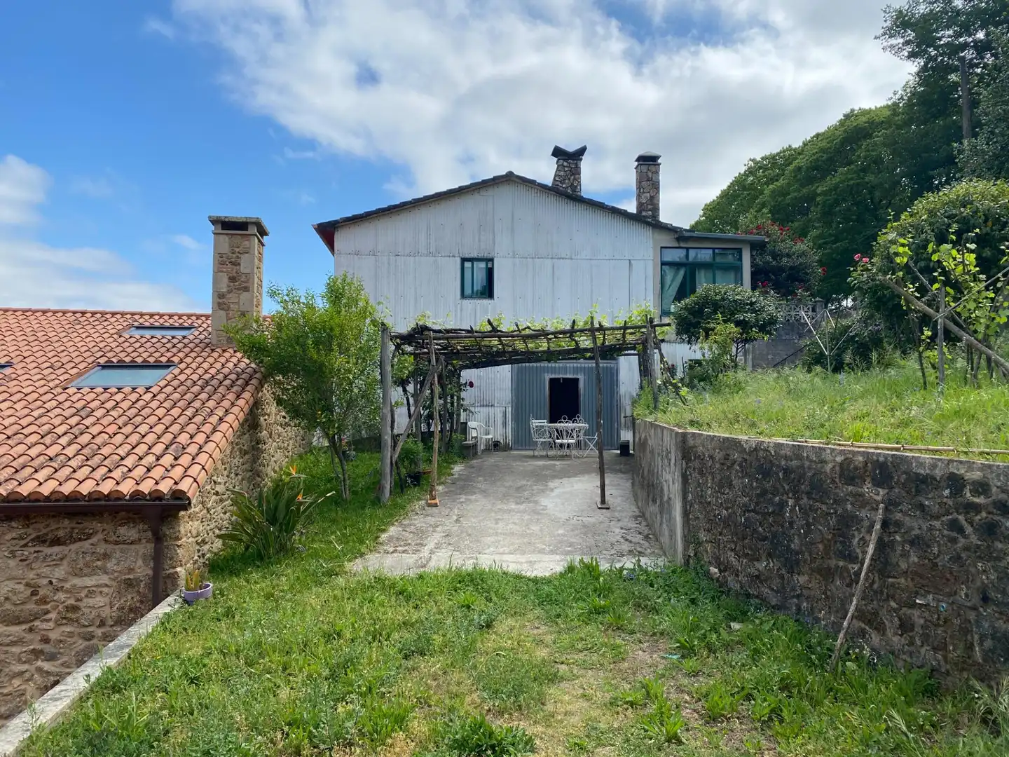 Vista exterior de Casa o xalet en venda en A Estrada  amb Calefacció