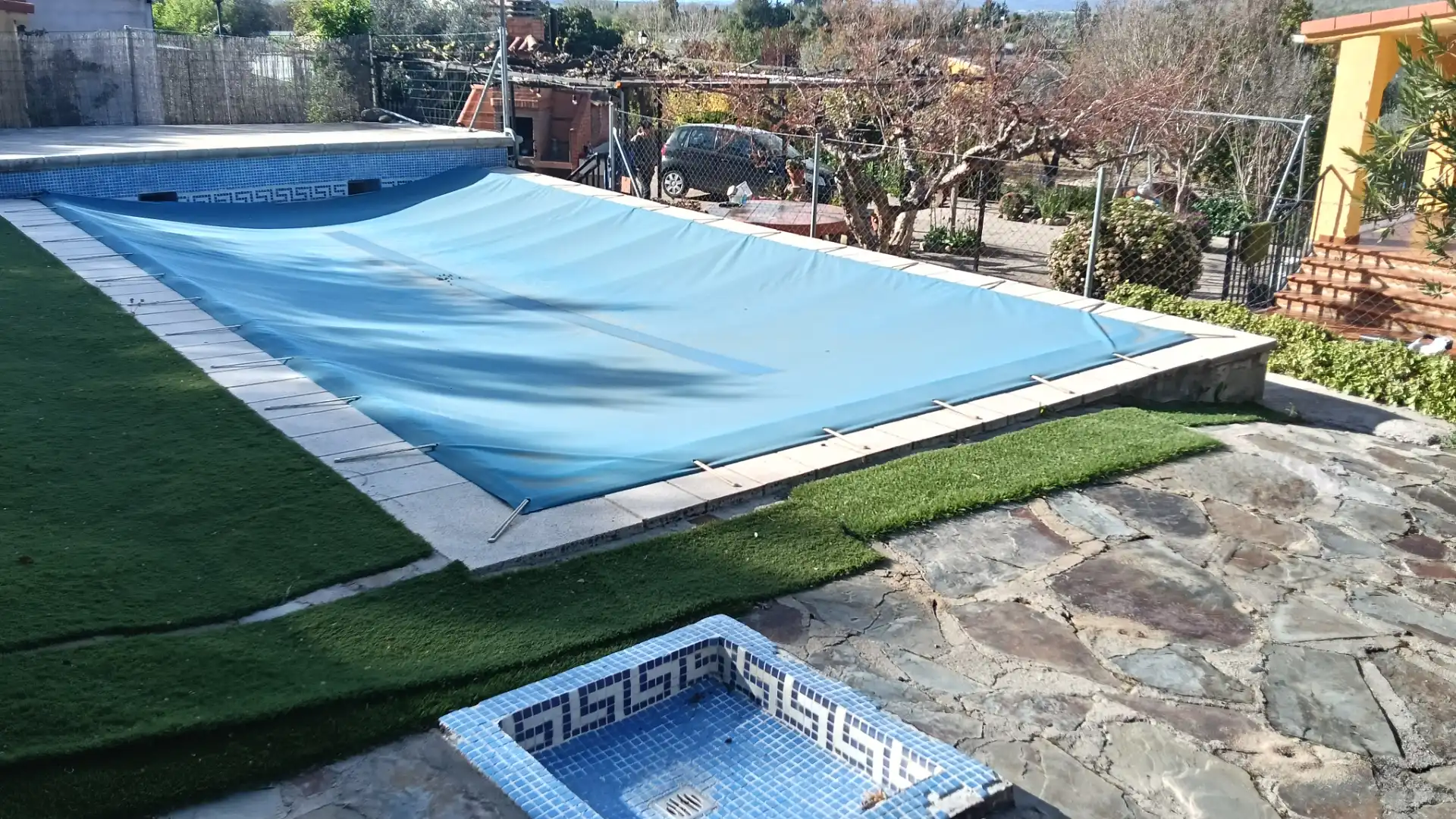 Swimming pool of Land for sale in Las Herencias