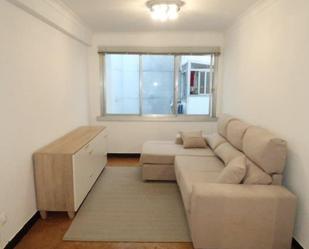 Living room of Flat to rent in Ponferrada  with Air Conditioner, Heating and Parquet flooring