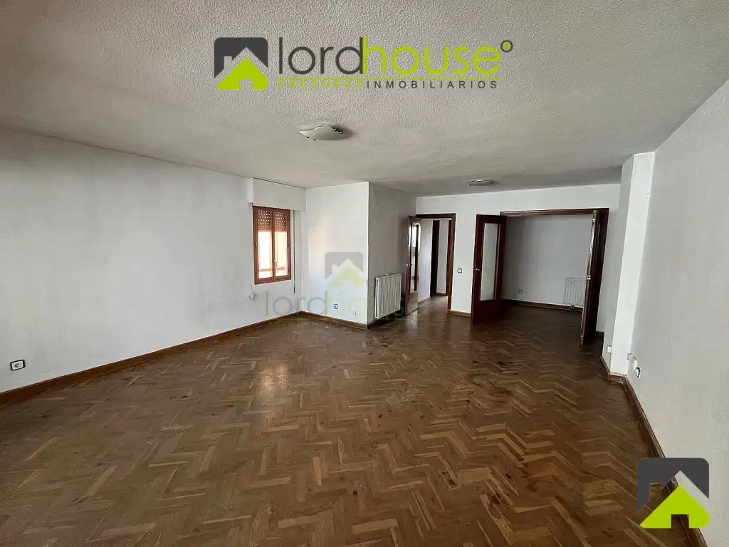Piso con ascensor en venta en Avenida Juan Carlos I, imagen 13