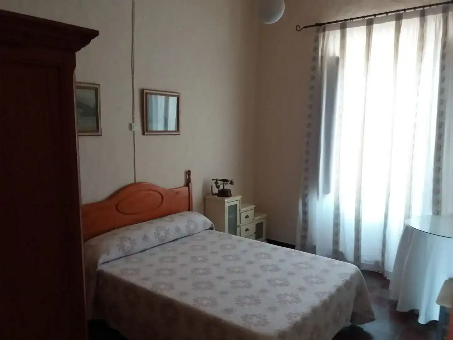 Dormitori de Casa o xalet en venda en Lucena amb Piscina