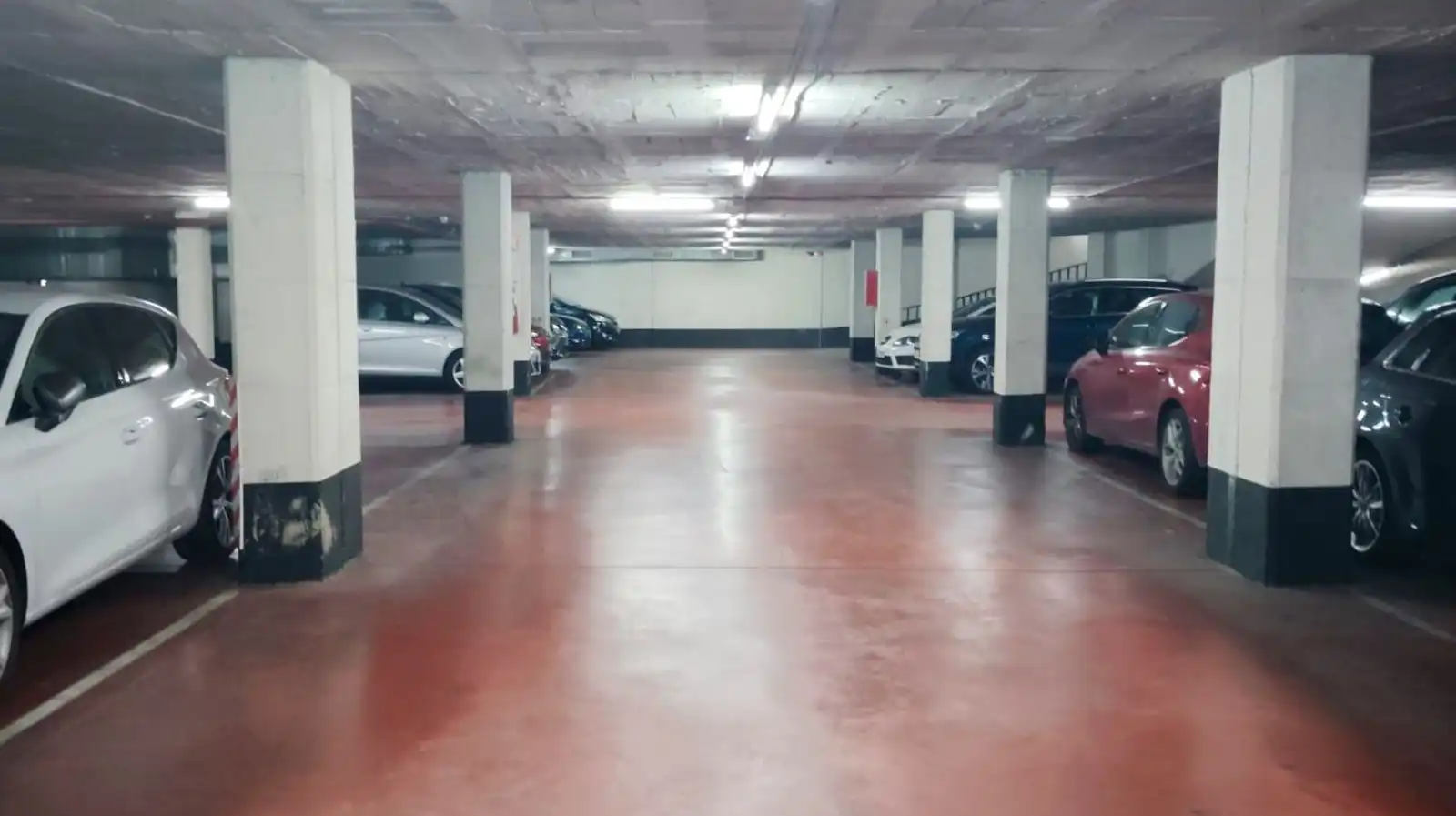 Parkplatz von Garage zur Miete in Barcelona