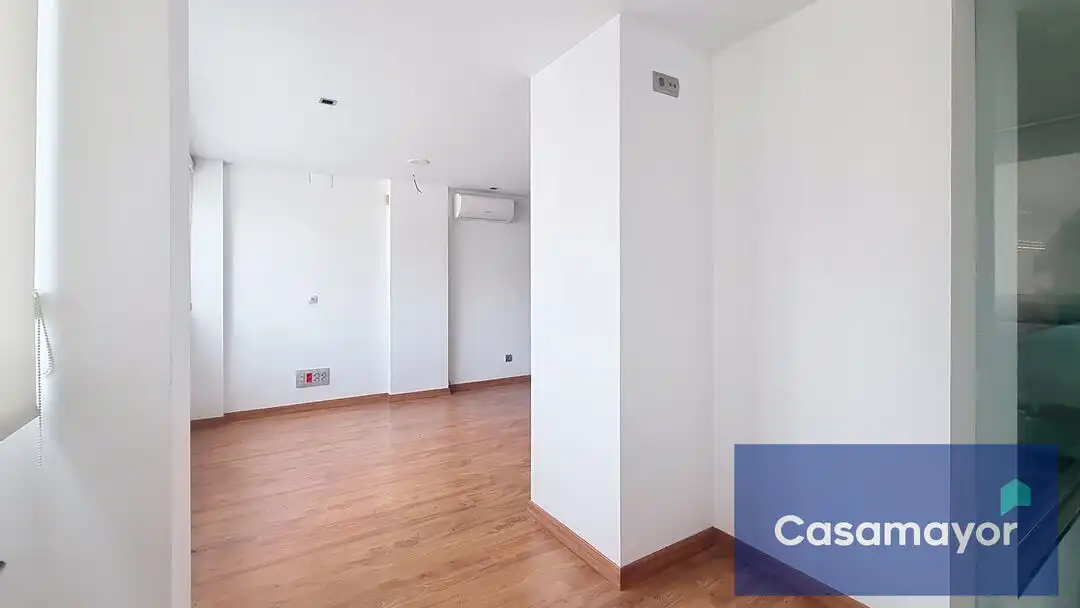 Sala d'estar de Oficina en venda en San Blas