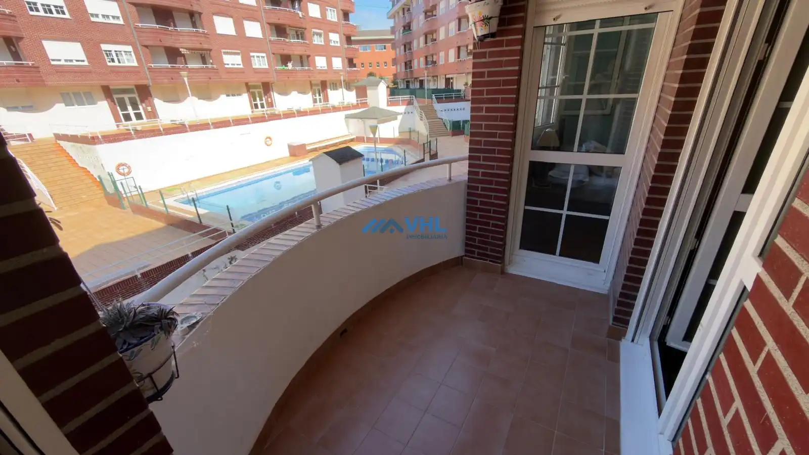 Balcony of Flat for rent in Castro-Urdiales  with Heating, Terrace and Furnished