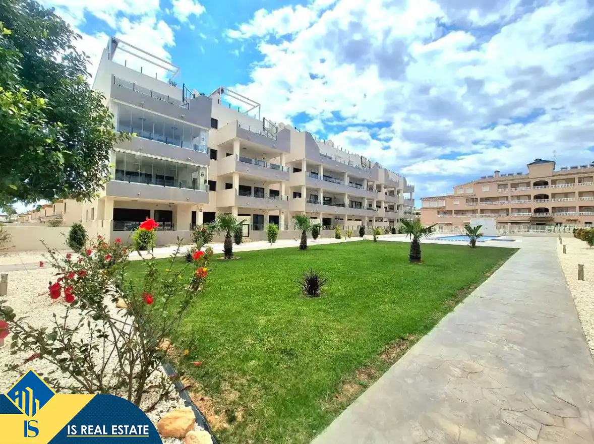 Apartment mit Pool zum Verkauf in Orihuela Costa