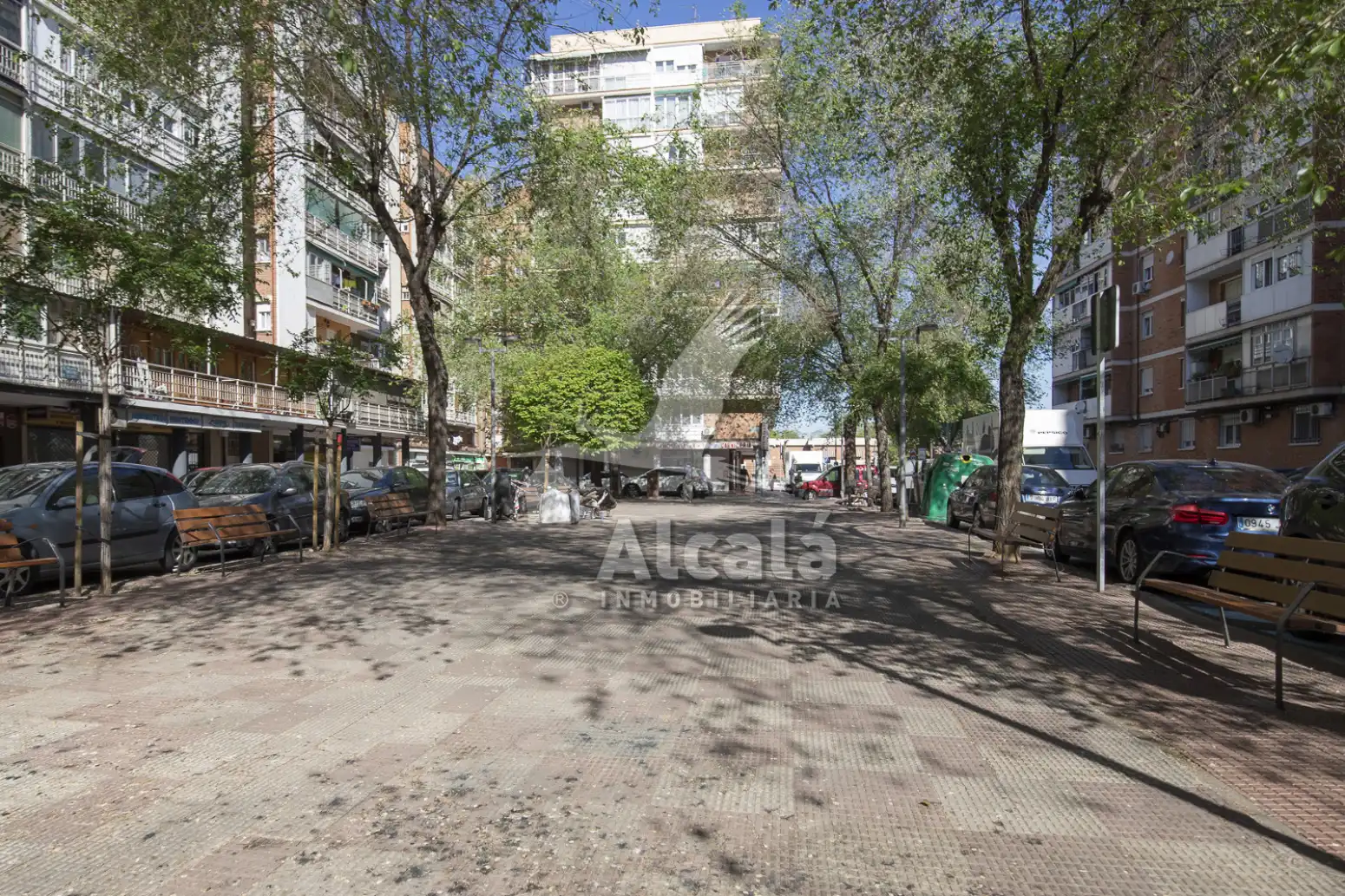 Vista exterior de Piso en venta en Alcalá de Henares con Aire acondicionado, Calefacción y Parquet