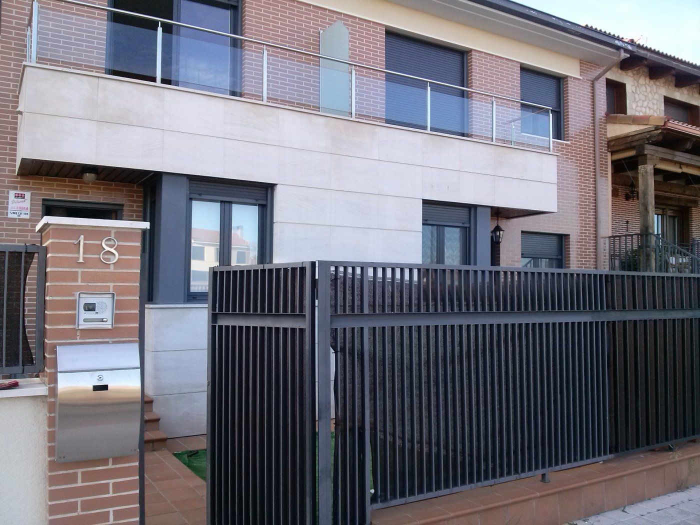 Exterior view of Single-family semi-detached to rent in Laguna de Duero  with Heating, Storage room and Balcony