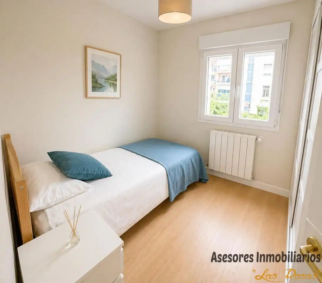Bedroom of Flat for sale in Madrid  with Air Conditioner, Heating and Terrace