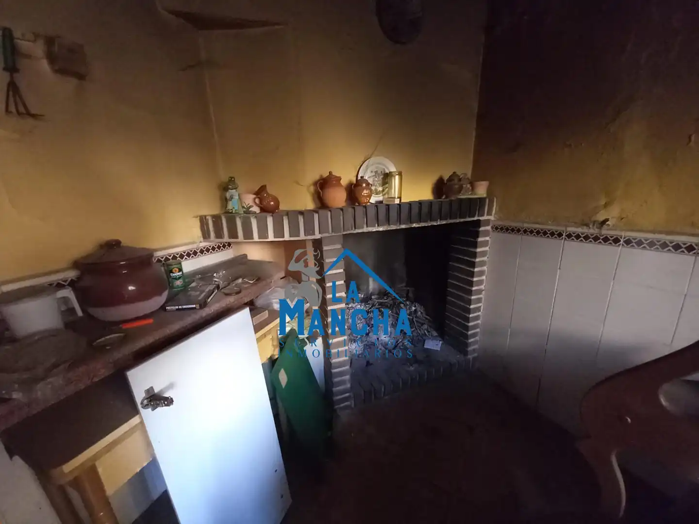 Kitchen of Houses for sale in Chinchilla de Monte-Aragón  with Furnished