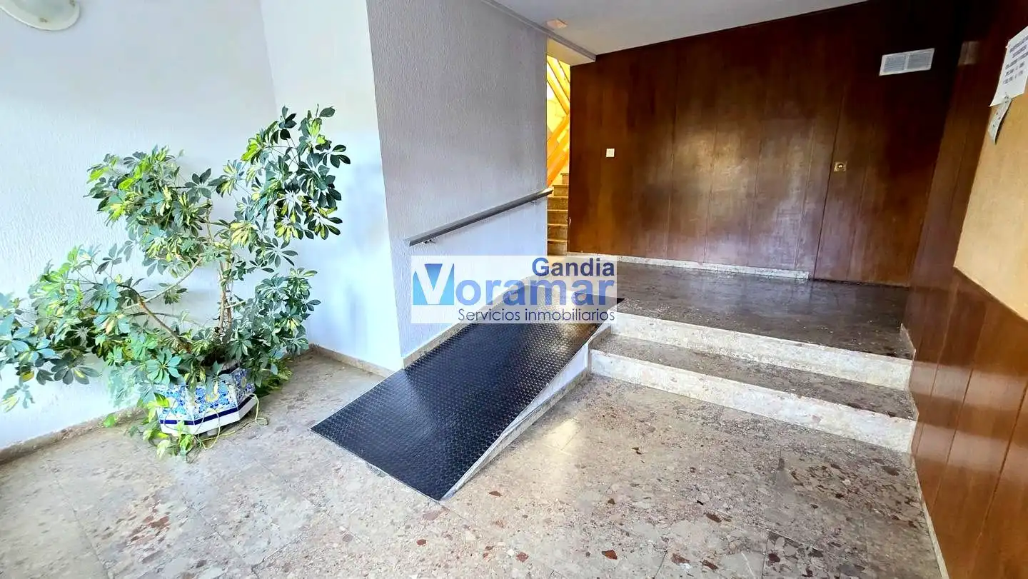 Apartamento de alquiler en Gandia con Aire acondicionado, Calefacción y Piscina comunitaria