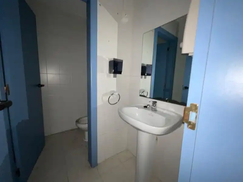 Baño de Local de alquiler en Laguna de Negrillos