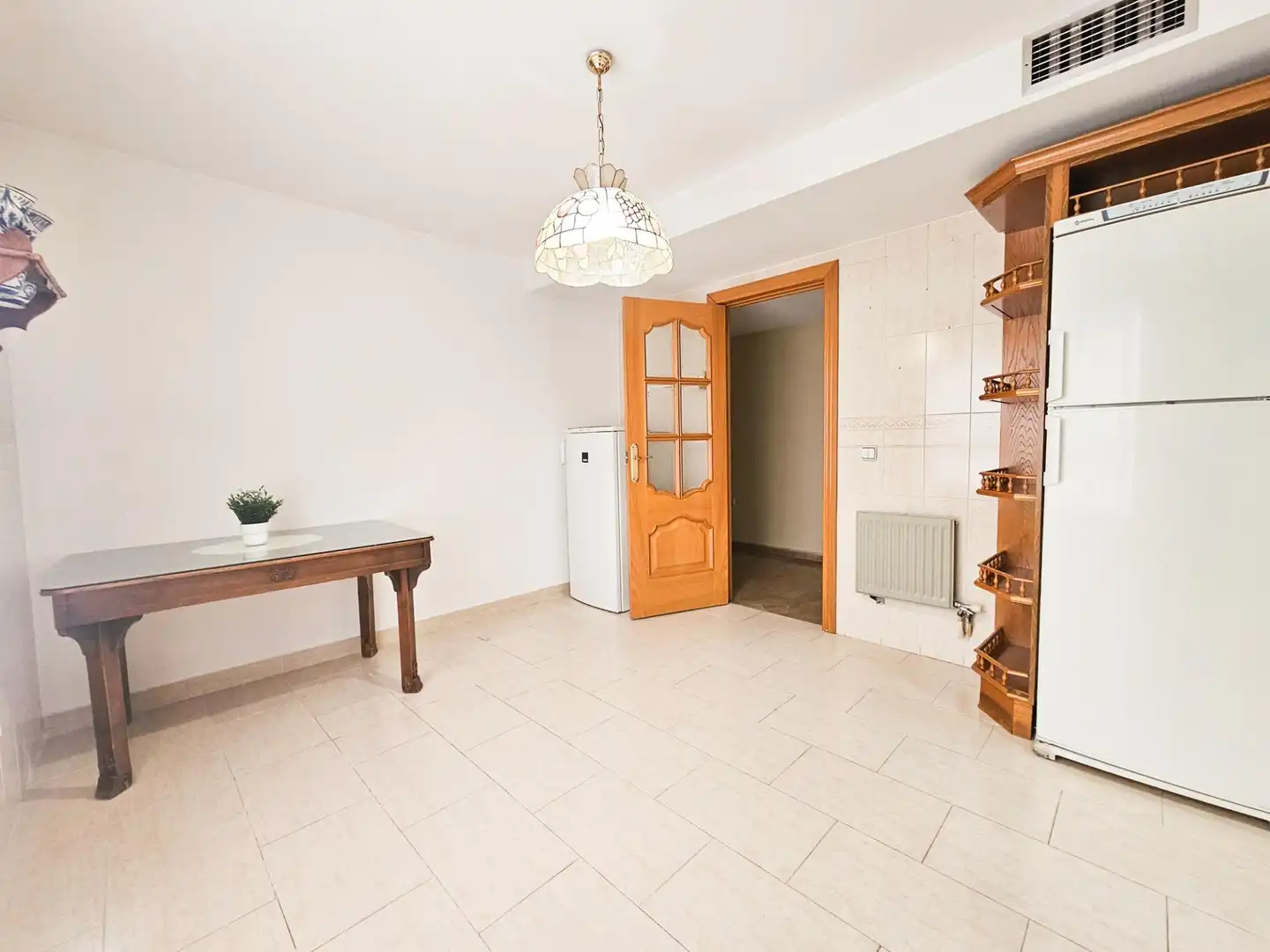 Wohnung zum Verkauf in Jaén mit Klimaanlage, Heizung und Terrasse