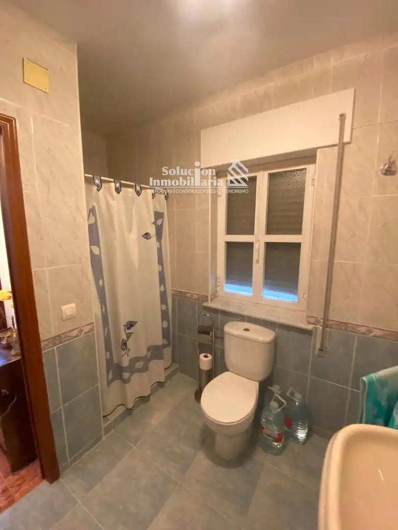 Bany de Casa o xalet en venda en Calvarrasa de Arriba amb Traster i Moblat