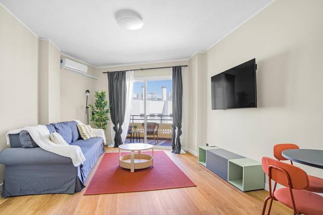 Piso en Venta en Calle CARLOTA ALESSANDRI en El Pinillo