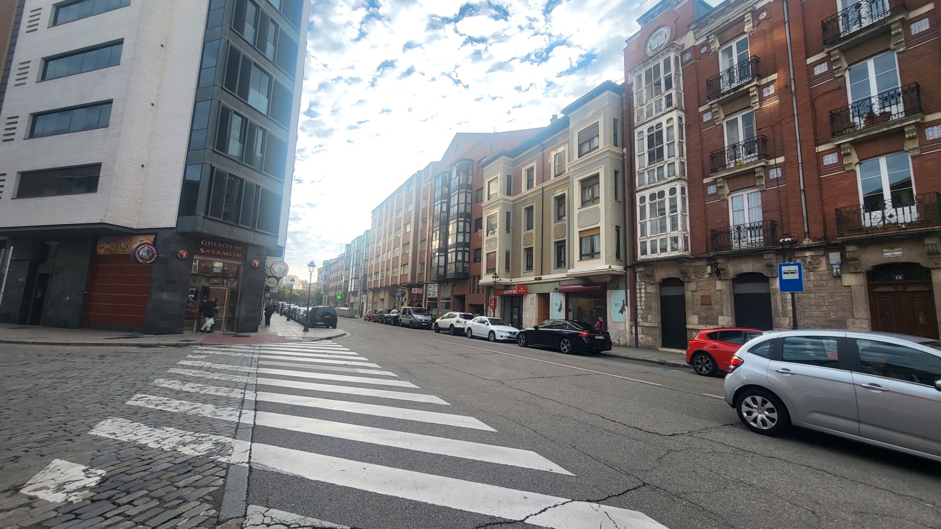 Vista exterior de Pis en venda en Burgos Capital amb Calefacció, Traster i Moblat