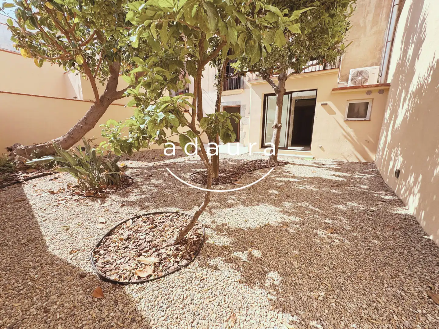 Garten von Erdgeschoss zur Miete in Mataró mit Klimaanlage, Heizung und Privatgarten
