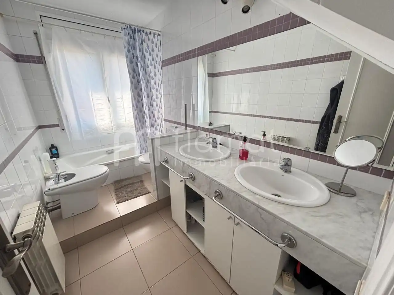 Baño de Casa o chalet en venta en El Masnou con Aire acondicionado, Calefacción y Jardín privado