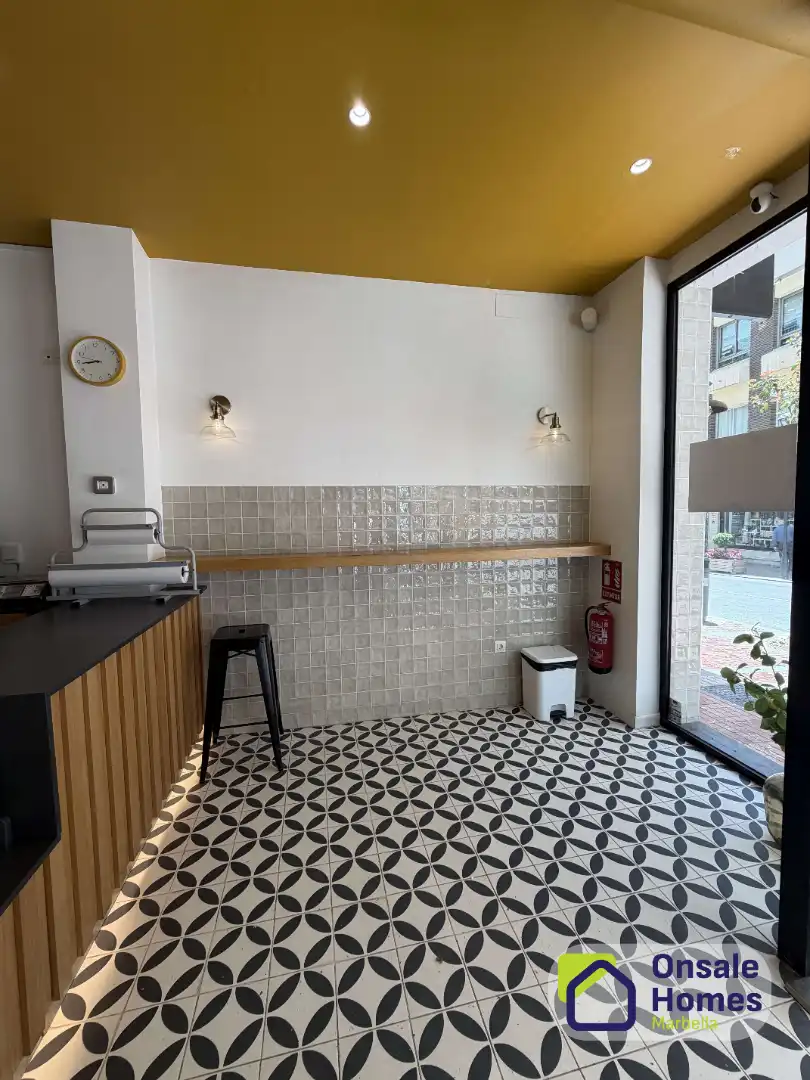 Kitchen of Commercial properties for transfer in Marbella  with Air Conditioner, Furnished and Alarm