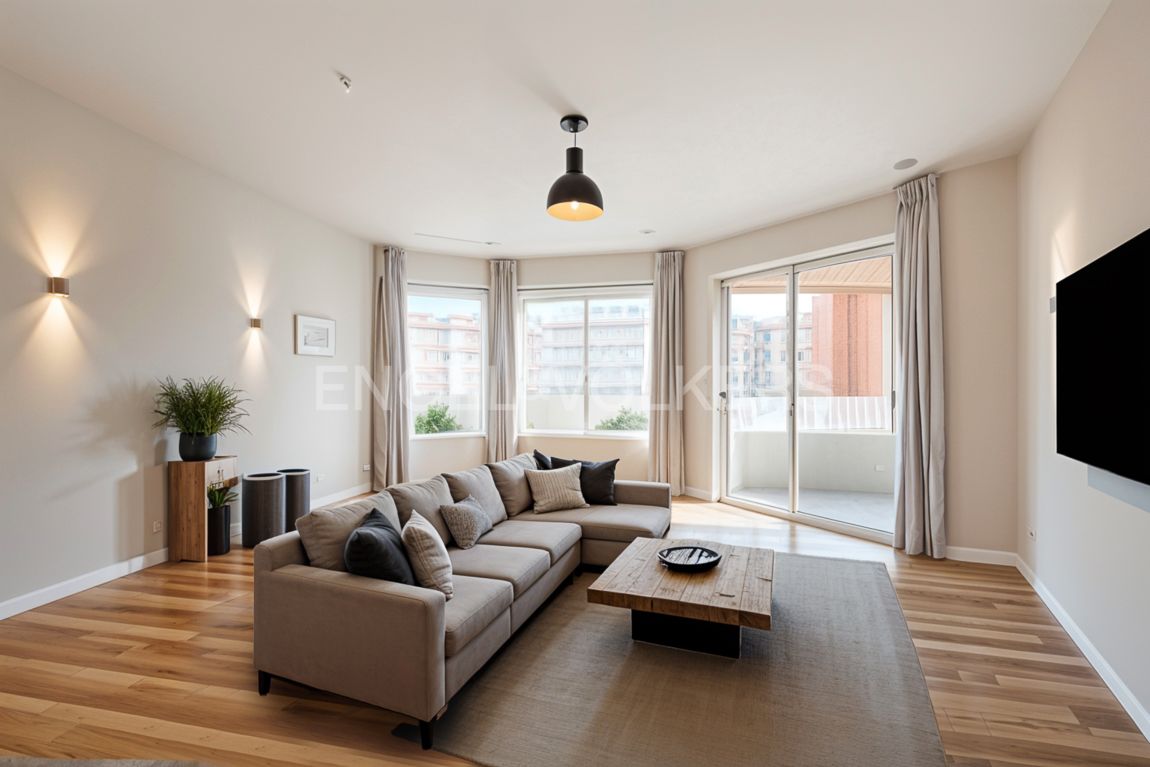 Living room of Apartment for sale in  Valencia Capital  with Heating, Terrace and Storage room