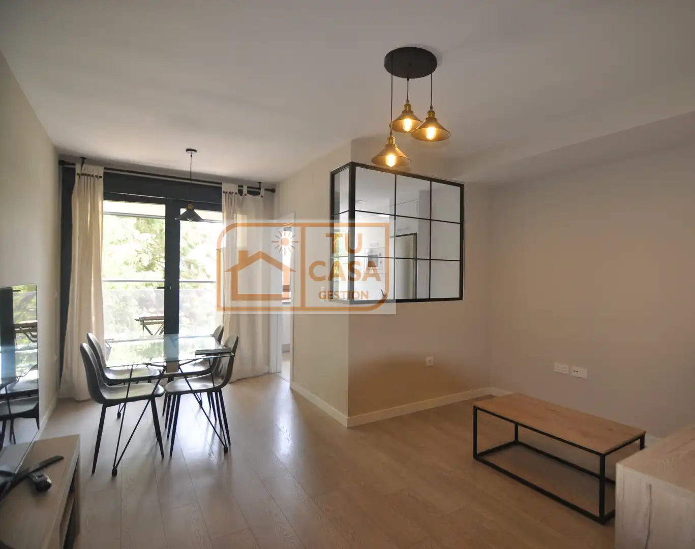 Habitación de Piso de alquiler en Cáceres con Aire acondicionado, Calefacción y Jardín privado