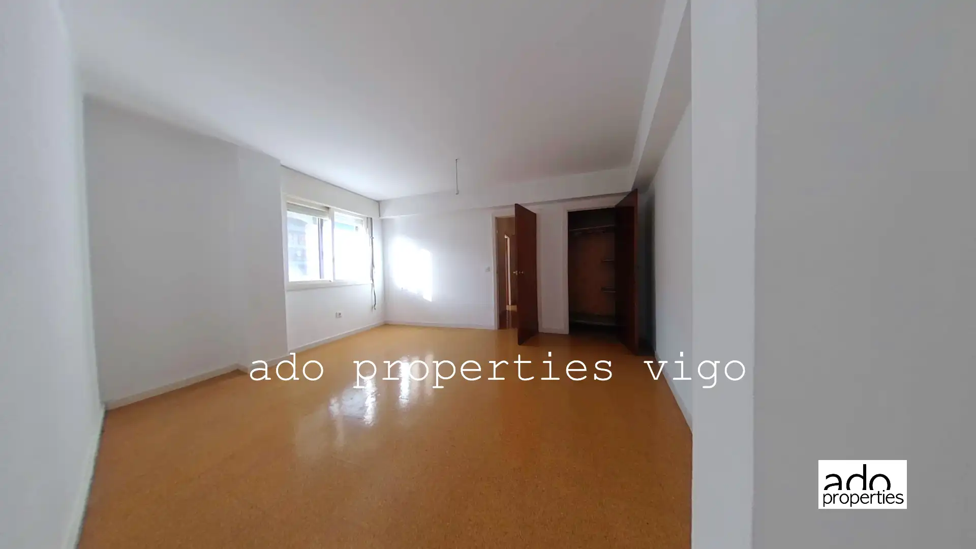 Sala de estar de Piso en venta en Vigo  con Terraza y Trastero
