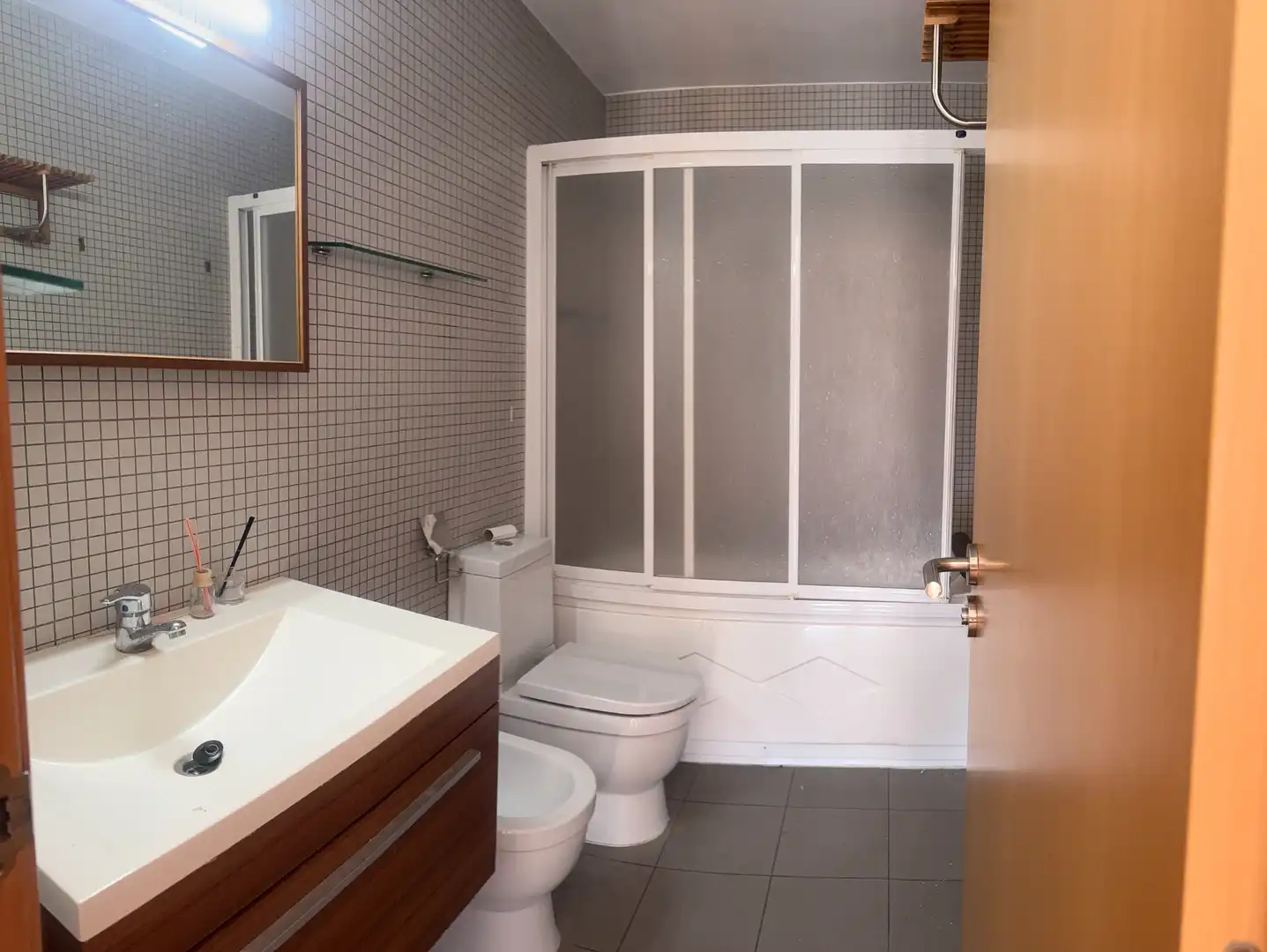 Baño de Piso en venta en Tàrrega con Terraza y Balcón