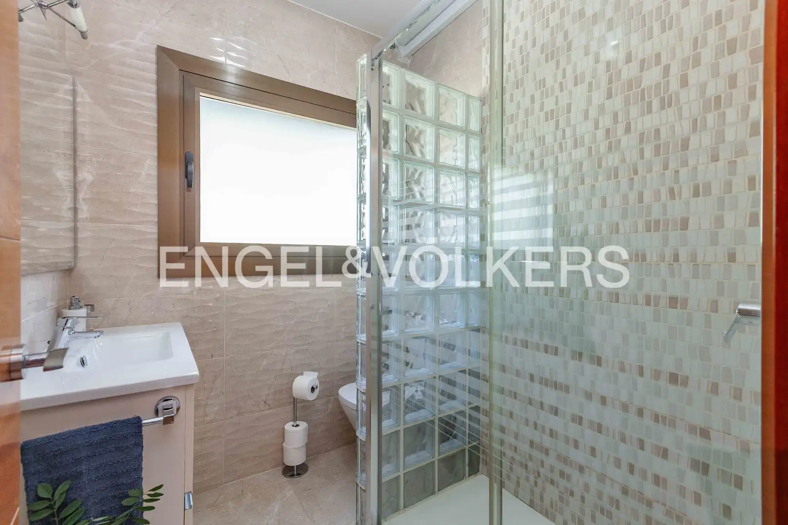 Baño de Casa o chalet de alquiler en Llinars del Vallès con Aire acondicionado, Calefacción y Jardín privado
