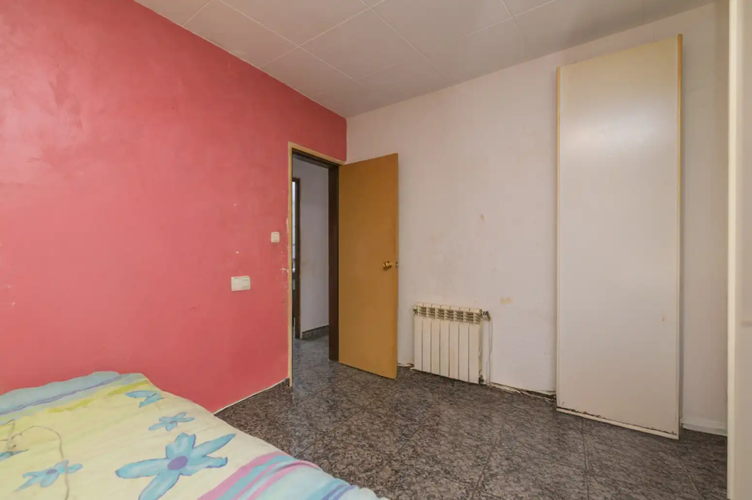 Dormitori de Casa adosada en venda en Sant Climent de Llobregat amb Terrassa i Balcó