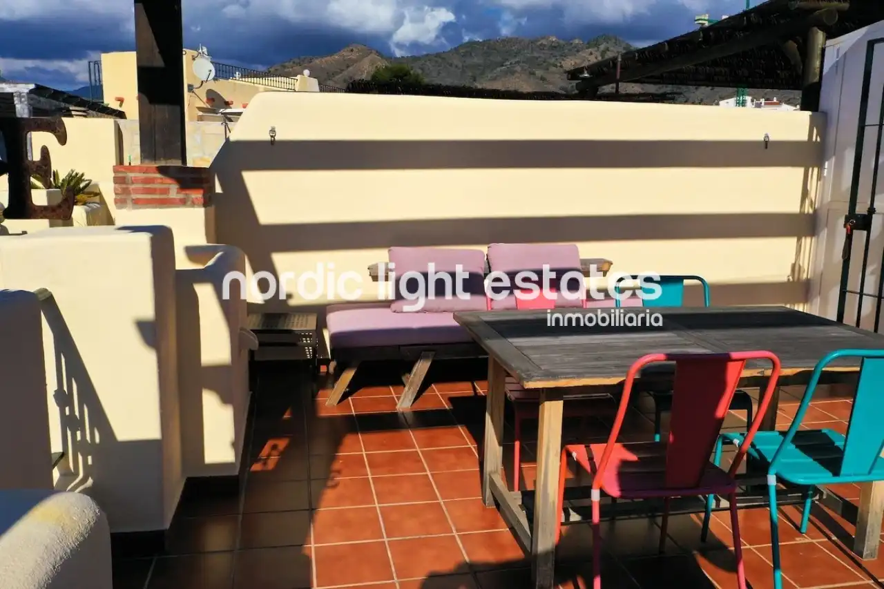 Terraza de Casa o chalet en venta en Nerja con Terraza, Piscina y Amueblado