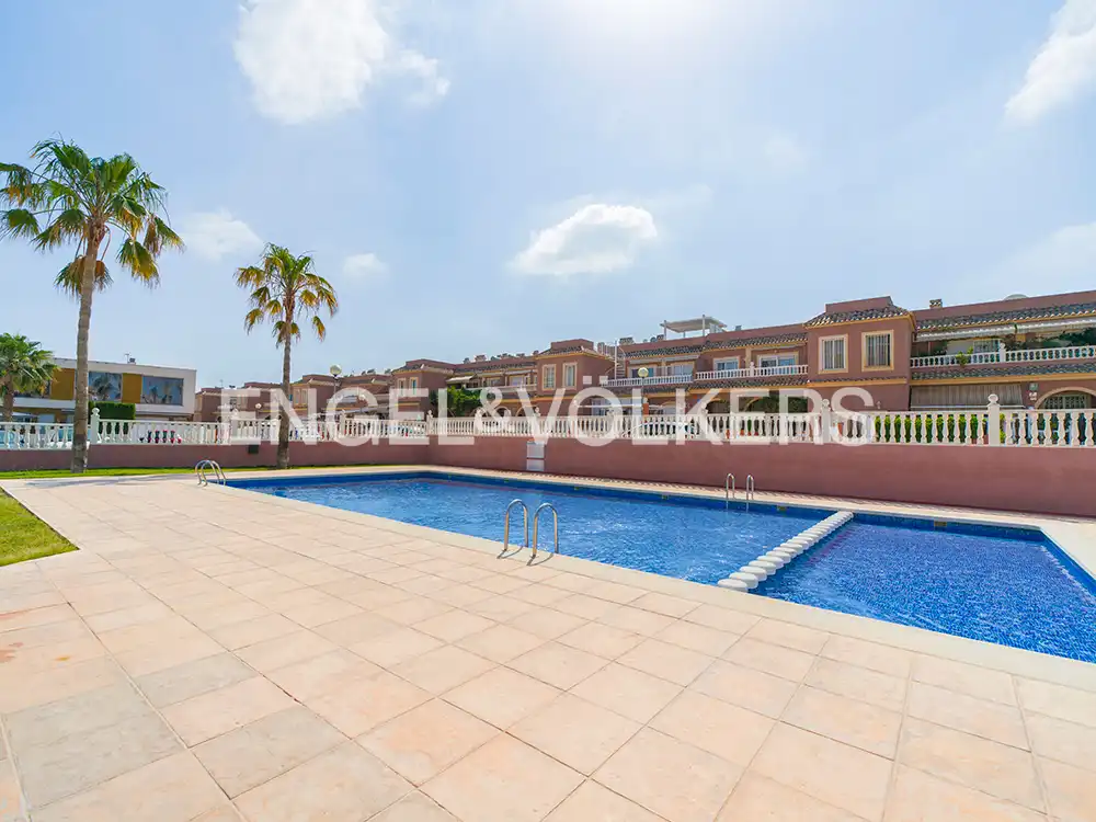 Adossat amb piscina en venda a Carrer de Creta 80, imagen 18