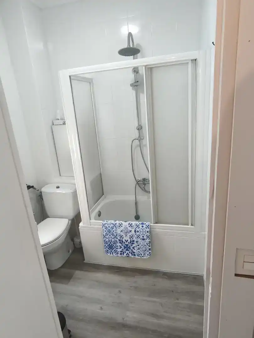 Bathroom of Flat for share in Los Bloques