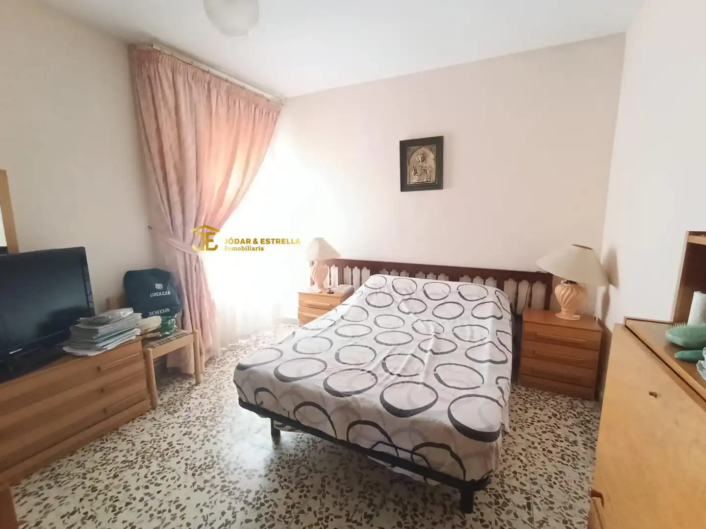 Dormitori de Pis en venda en Lorca amb Aire condicionat, Terrassa i Balcó