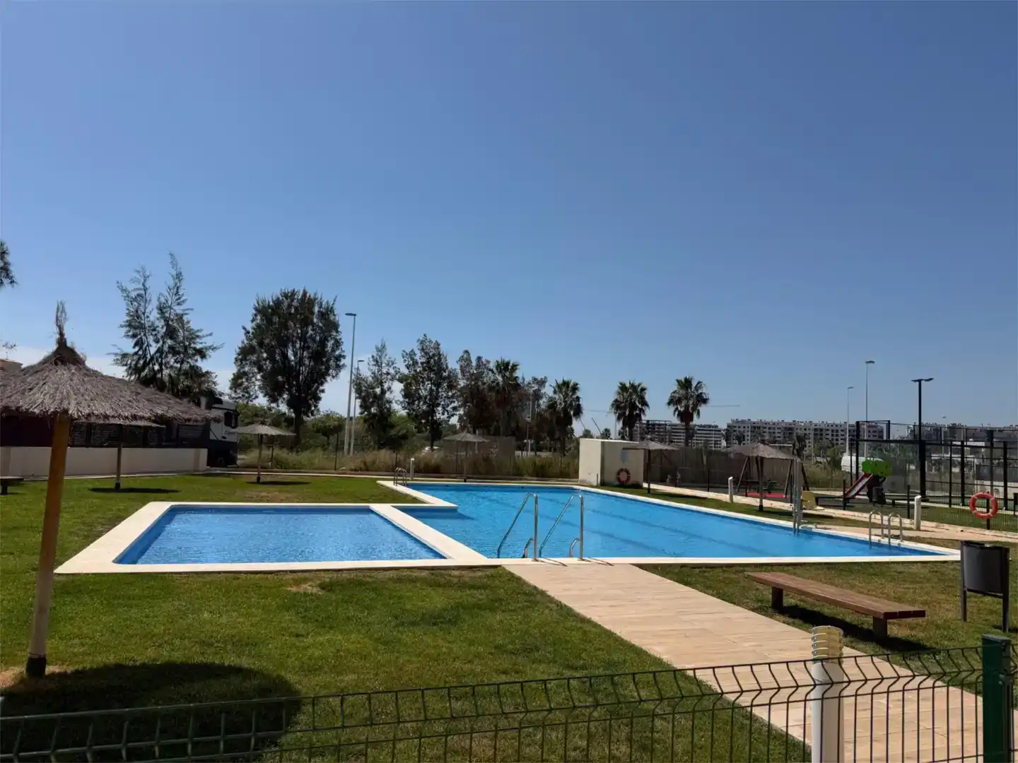 Piscina de Apartamento en venta en Moncofa con Aire acondicionado, Piscina y Balcón