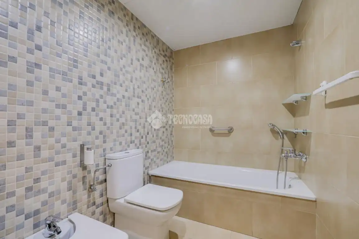 Piso con terraza en venta en Can Mas, imagen 22