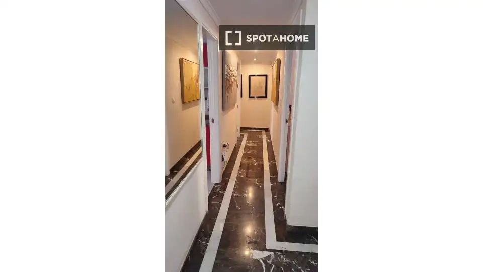Flat for share in Málaga  with Air Conditioner, Terrace and Furnished