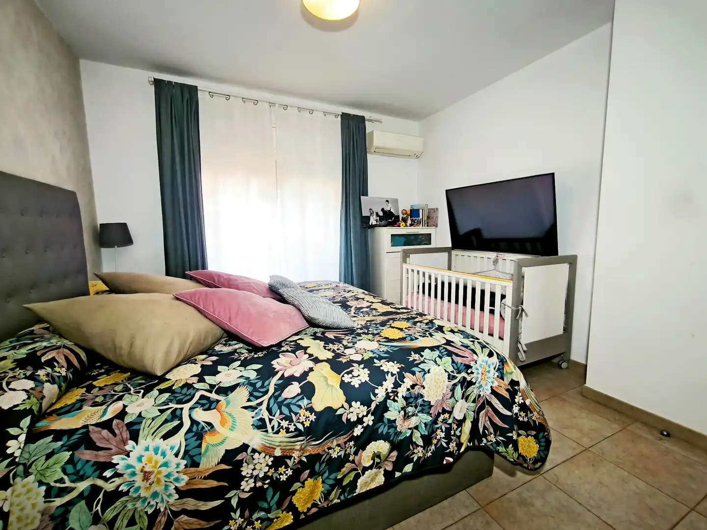 Habitación de Casa adosada en venta en Lliçà d'Amunt con Aire acondicionado, Calefacción y Jardín privado