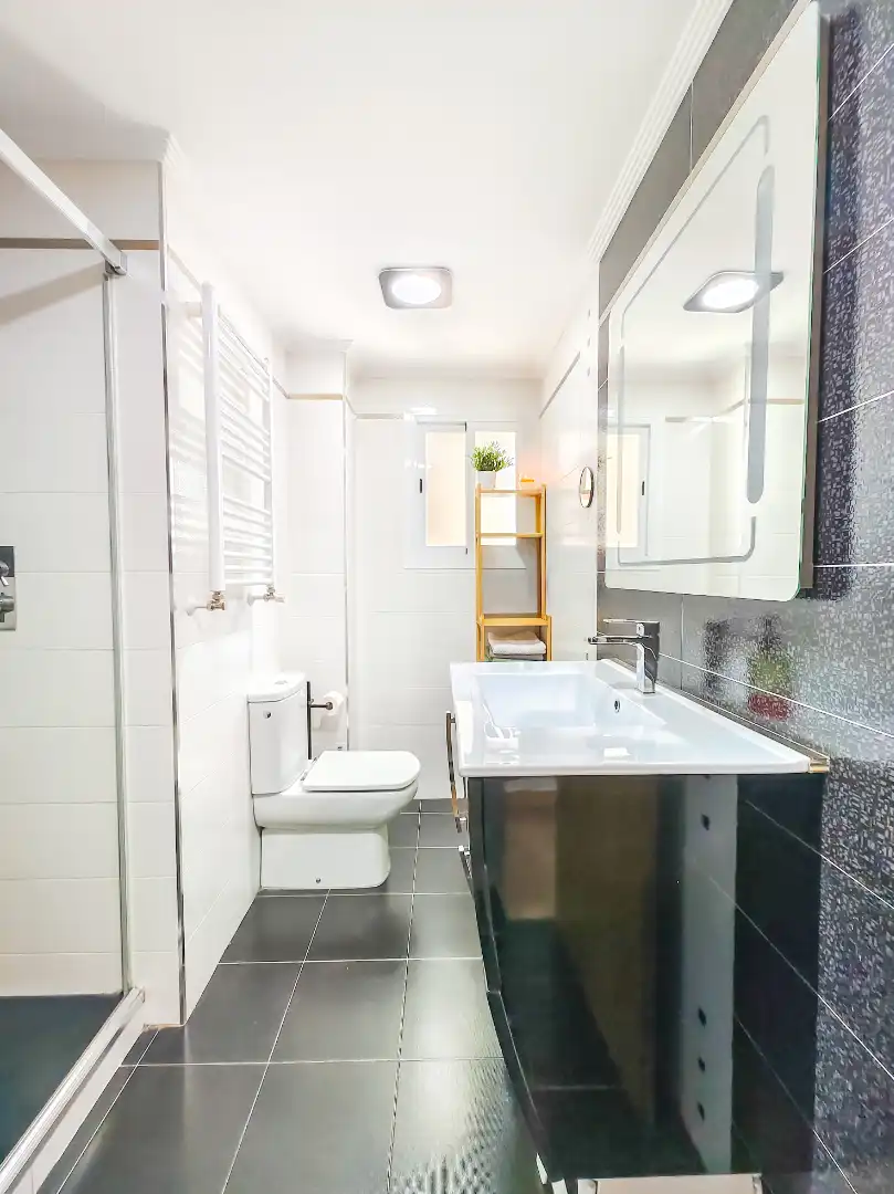 Baño de Piso en venta en Móstoles con Aire acondicionado, Calefacción y Parquet