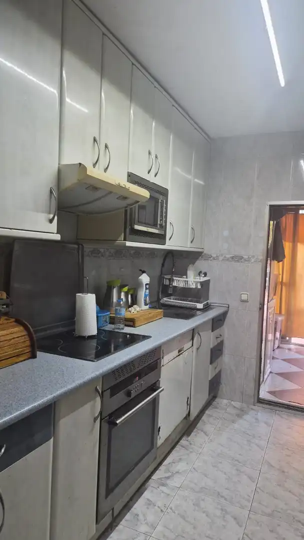 Kitchen of Flat for sale in Madrid  with Air Conditioner, Heating and Storage room