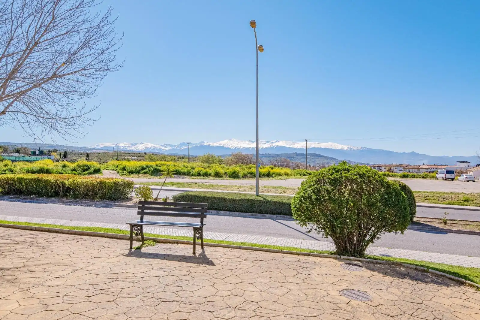 Exterior view of Flat for sale in Peligros  with Air Conditioner, Heating and Storage room