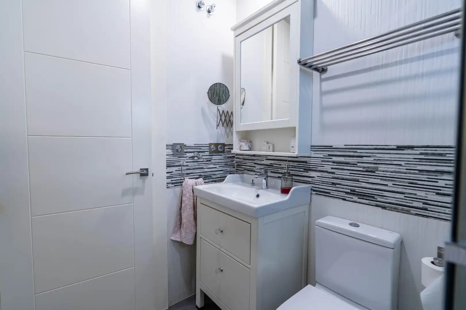 Baño de Ático en venta en Sevilla con Aire acondicionado, Calefacción y Terraza