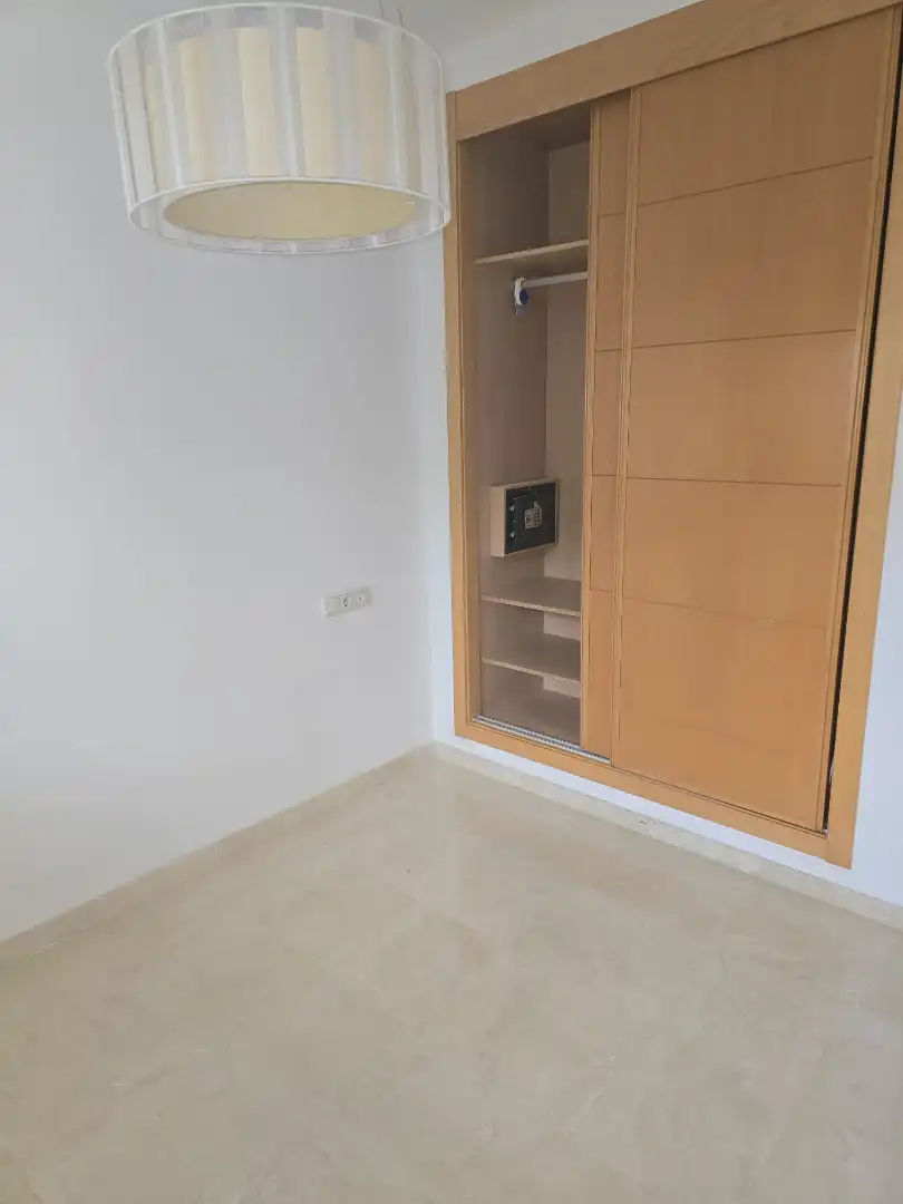 Schlafzimmer von Wohnung zum Verkauf in Benalmádena mit Klimaanlage, Terrasse und Abstellraum