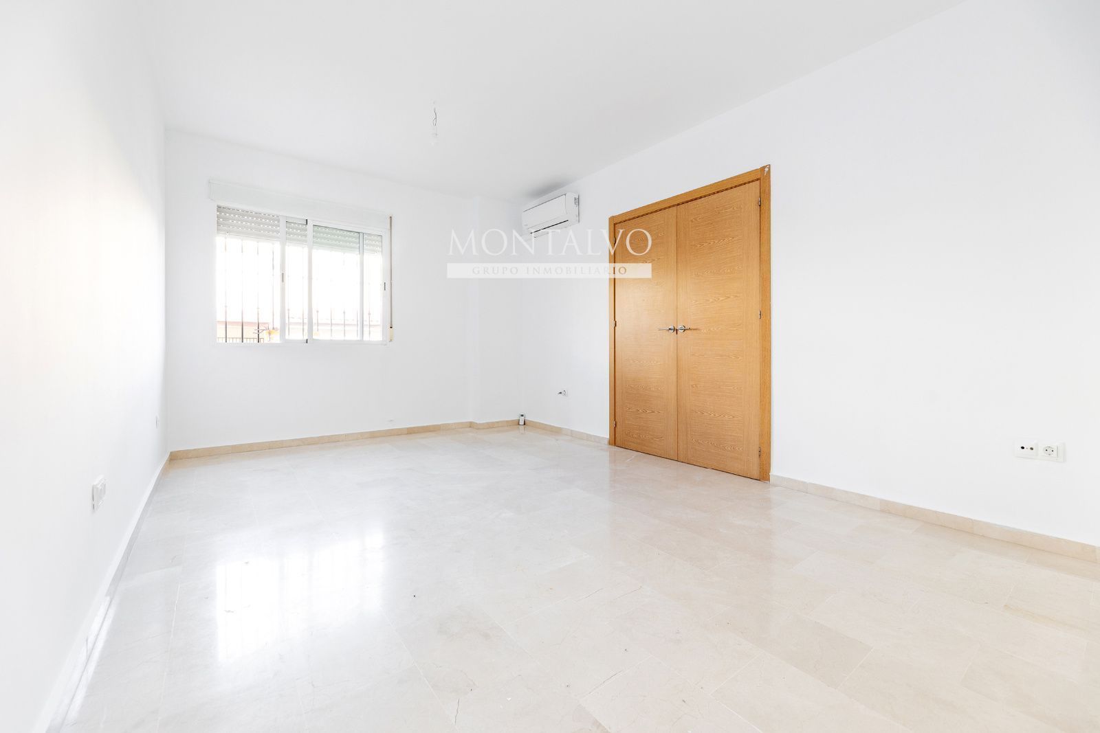 Single-family semi-detached for sale in Atarfe