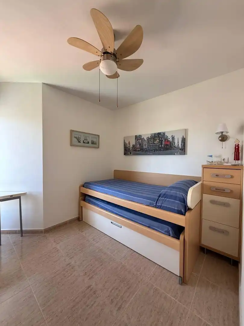 Dormitori de Apartament en venda en Orihuela amb Terrassa i Piscina comunitària