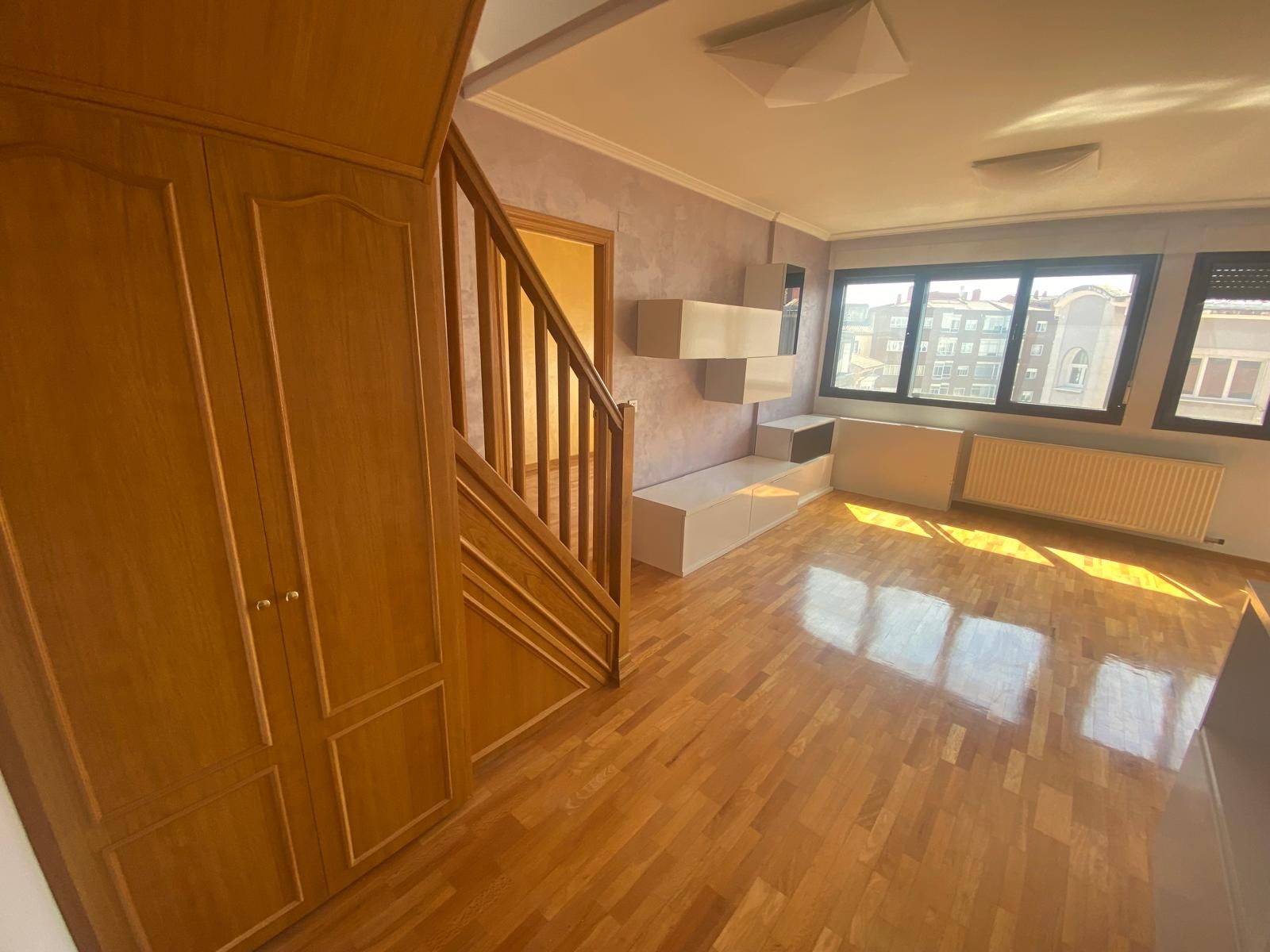 Bedroom of Flat for sale in Burgos Capital  with Heating, Parquet flooring and Terrace