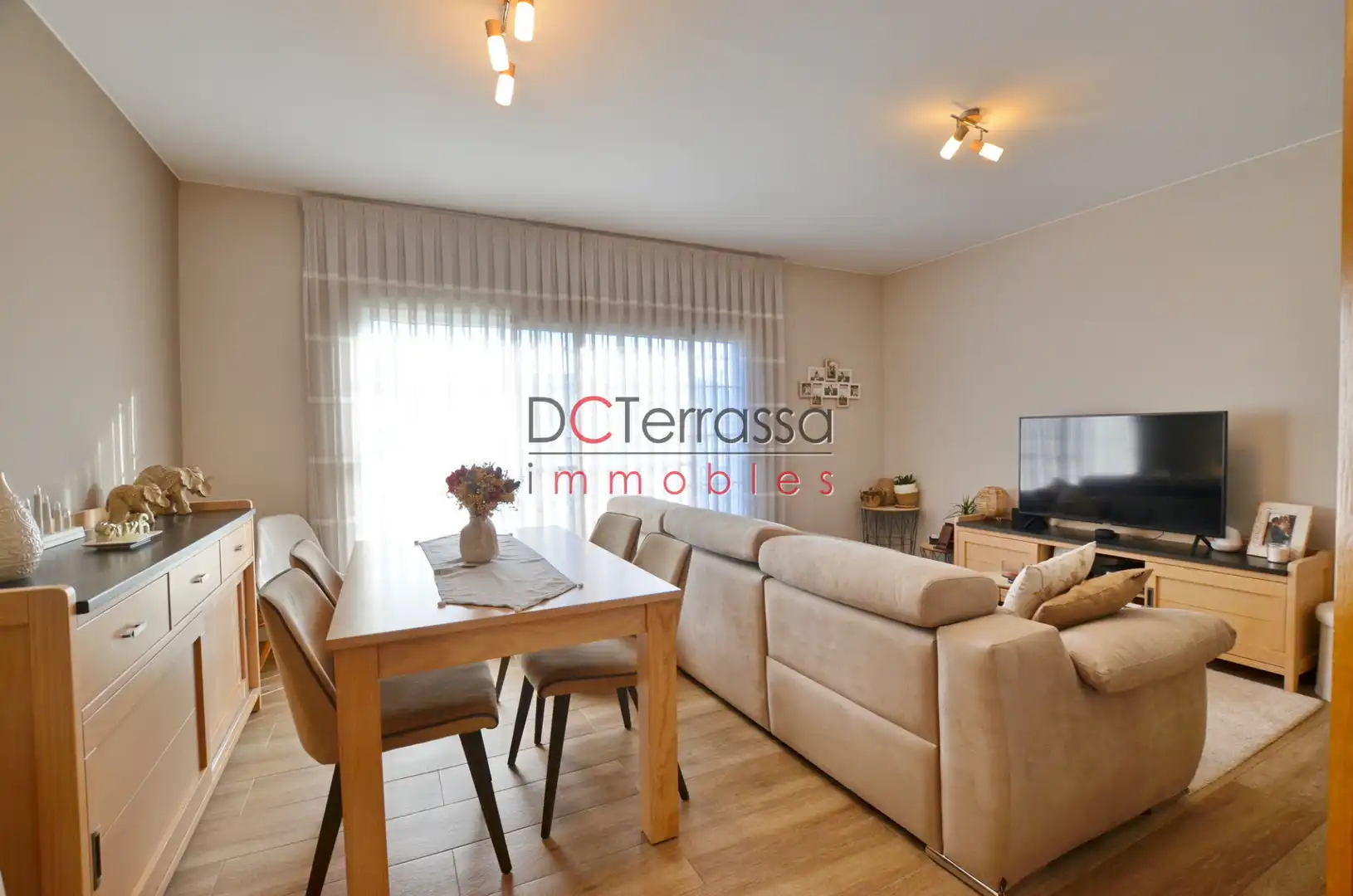 Sala de estar de Piso en venta en Terrassa con Aire acondicionado, Calefacción y Horno