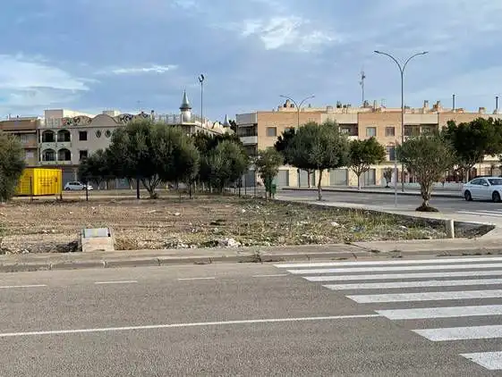 Terreno industrial en venta en Orihuela