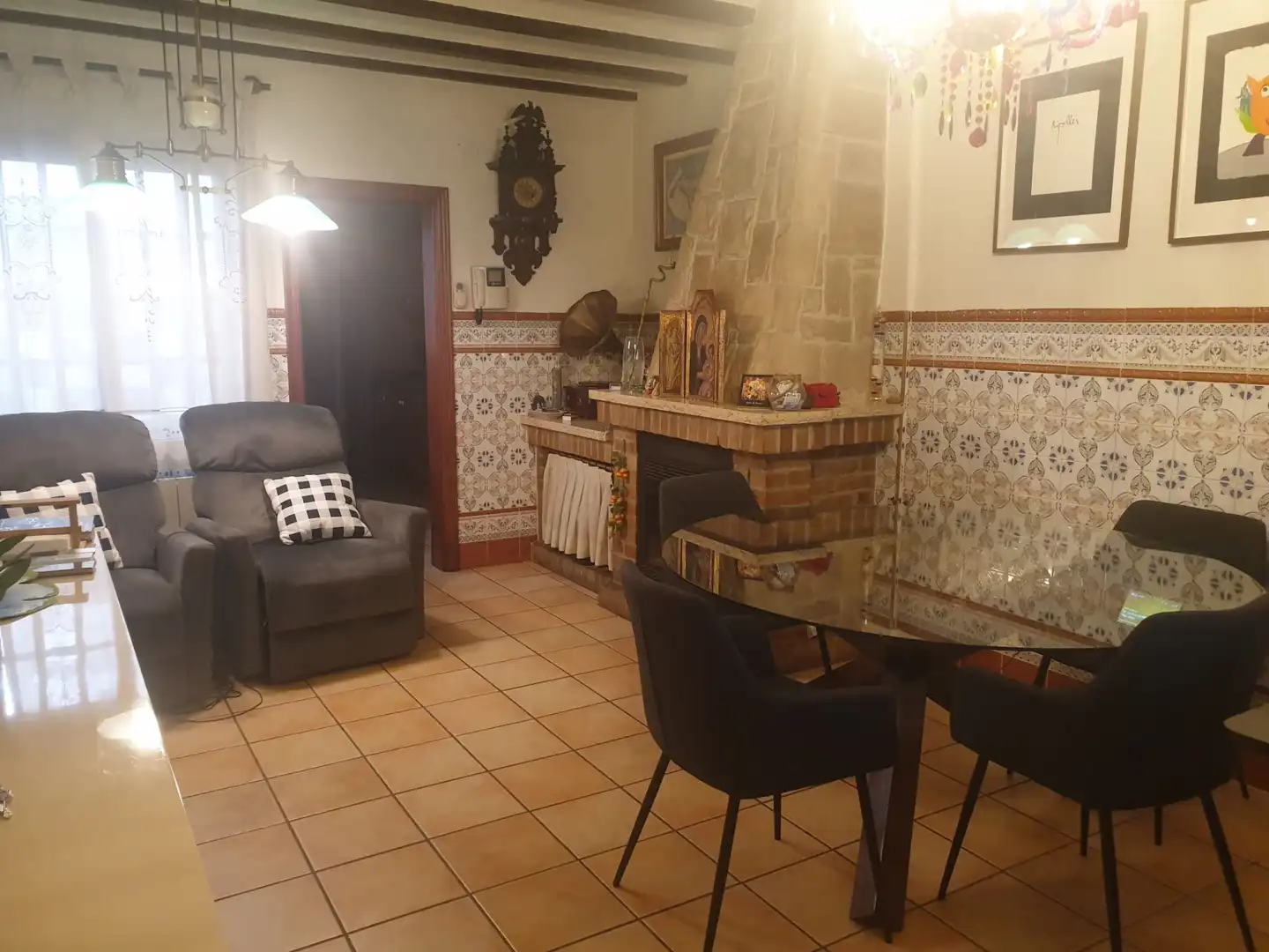 Casa amb terrassa en venda a Madrigal