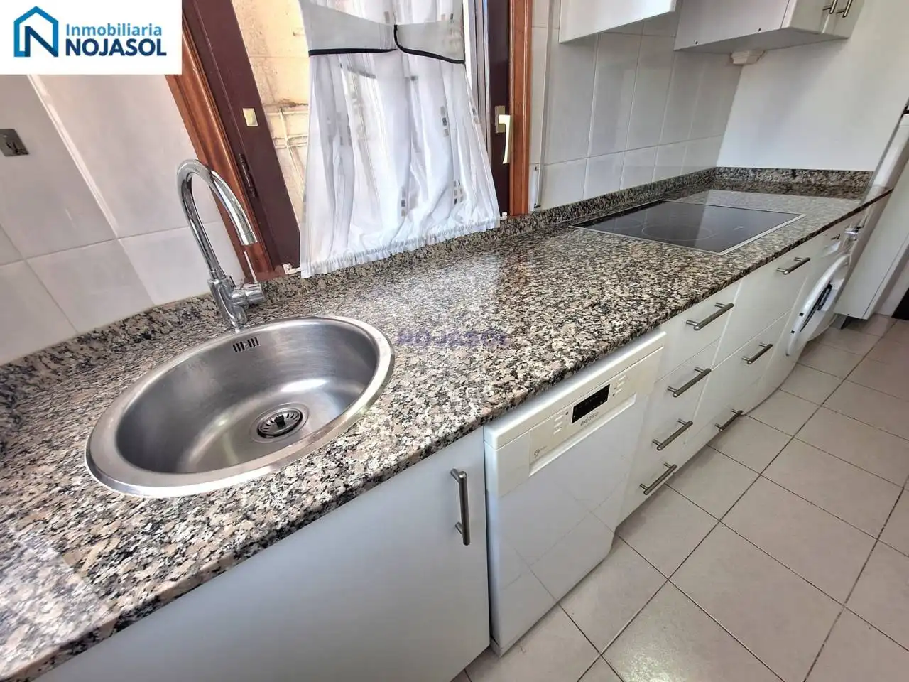 Cocina de Apartamento de alquiler en Noja con Calefacción, Terraza y Amueblado