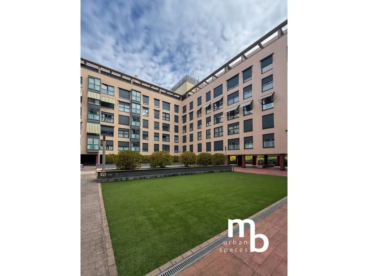 Exterior view of Flat for rent in Madrid  with Air Conditioner, Heating and Swimming Pool