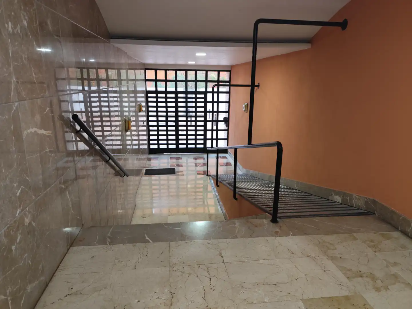 Flat with lift for sale in Calle Cuartel de Artillería 2, imagen 3